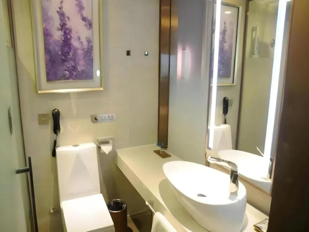 Lavande Hotels Guangzhou Fangcun Huadiwan Metro Station