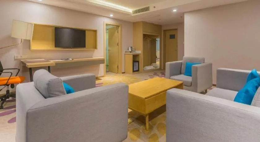 Lavande Hotels Guangzhou Fangcun Huadiwan Metro Station