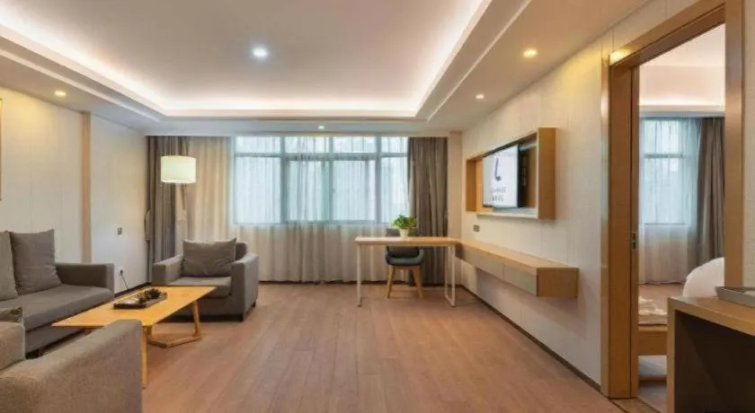 Lavande Hotels Guangzhou Fangcun Huadiwan Metro Station