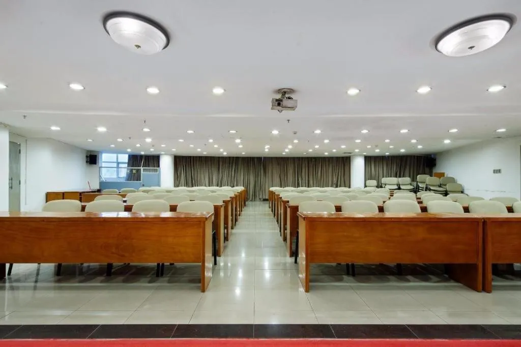 Lavande Hotels Guangzhou Fangcun Huadiwan Metro Station