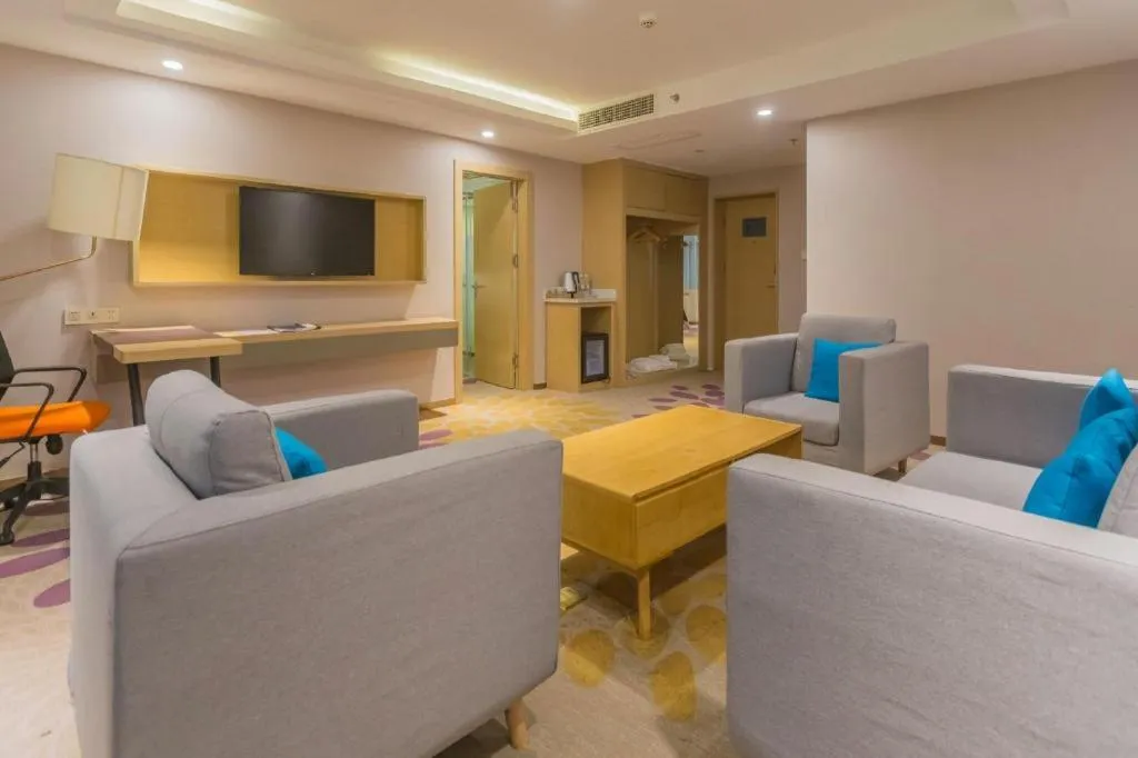 Lavande Hotels Guangzhou Fangcun Huadiwan Metro Station