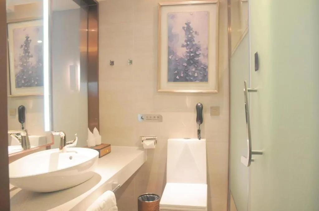 Lavande Hotels Guangzhou Fangcun Huadiwan Metro Station