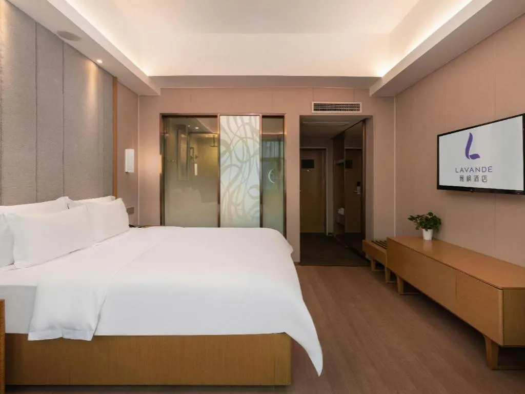 Bed in Lavande Hotels Guangzhou Fangcun Huadiwan Metro Station