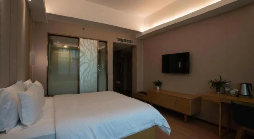 Bed in Lavande Hotels Guangzhou Fangcun Huadiwan Metro Station