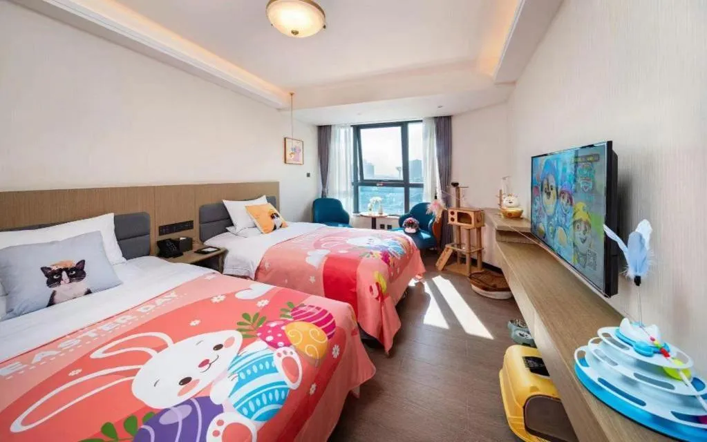 Bed in Kunming Guihua Hotel