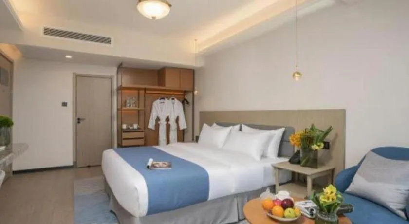 Bed in Kunming Guihua Hotel