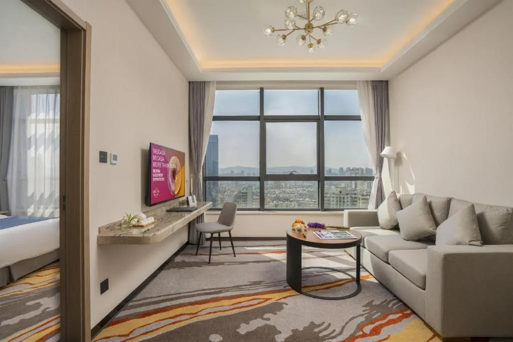 Bed in Kunming Guihua Hotel