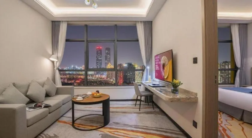 Bed in Kunming Guihua Hotel