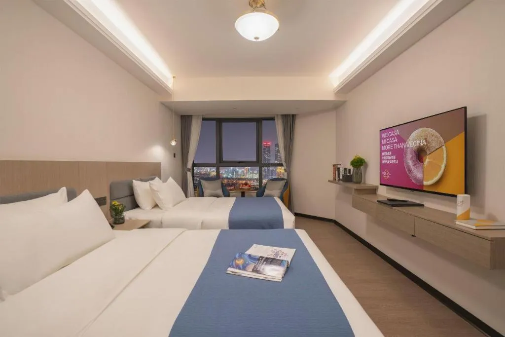 Bed in Kunming Guihua Hotel