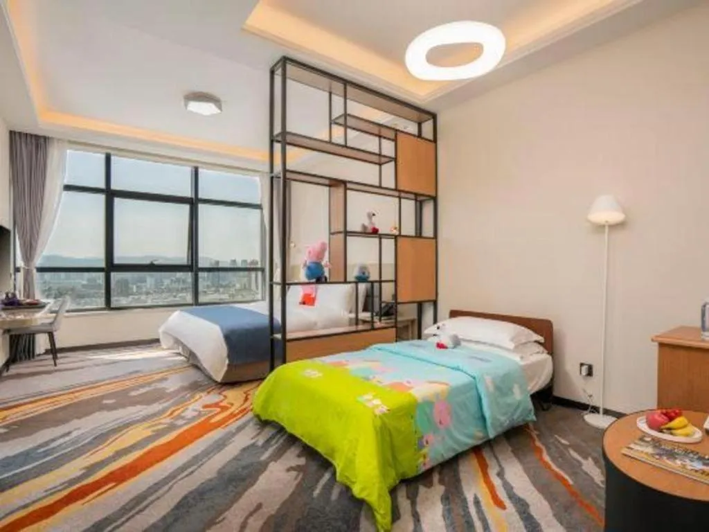 Bed in Kunming Guihua Hotel