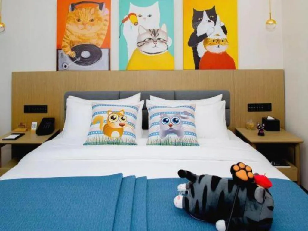 Bed in Kunming Guihua Hotel