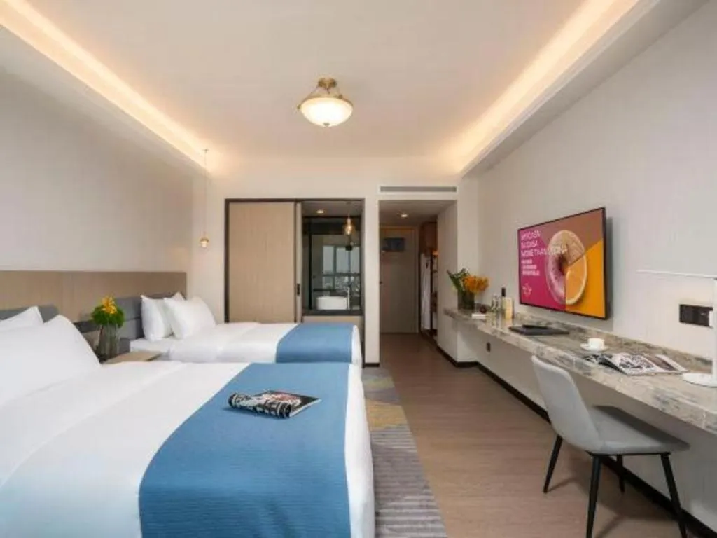 Bed in Kunming Guihua Hotel