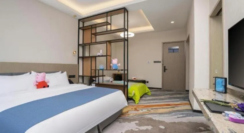 Bed in Kunming Guihua Hotel