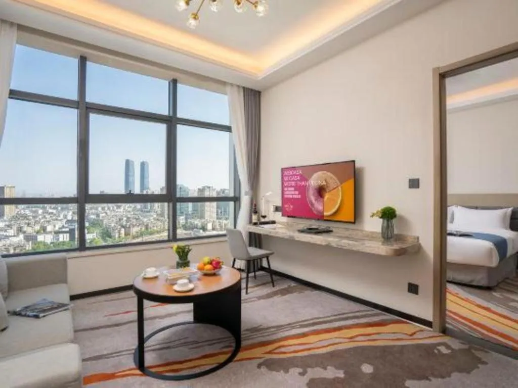 Bed in Kunming Guihua Hotel