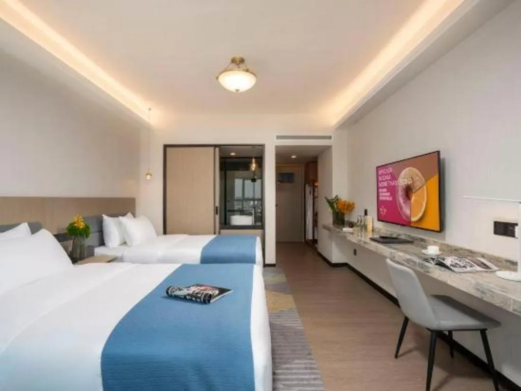 Bed in Kunming Guihua Hotel