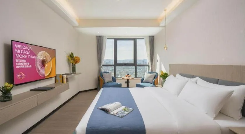 Bed in Kunming Guihua Hotel