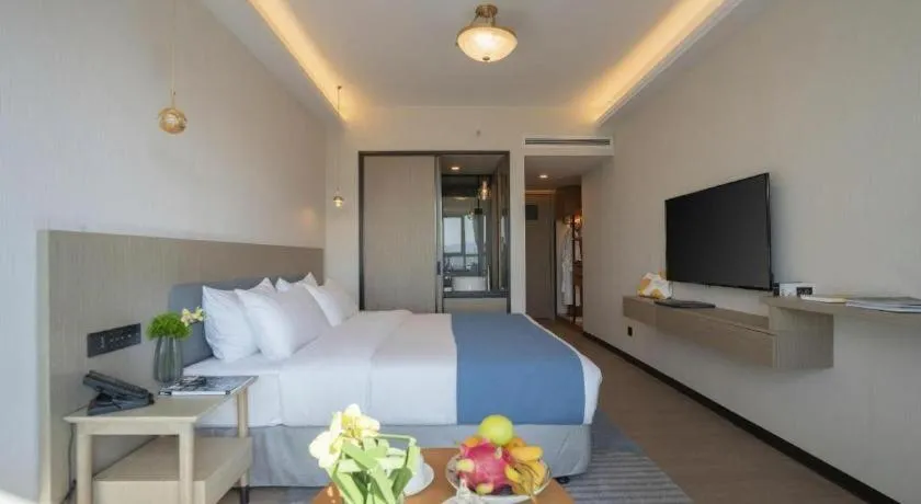 Bed in Kunming Guihua Hotel