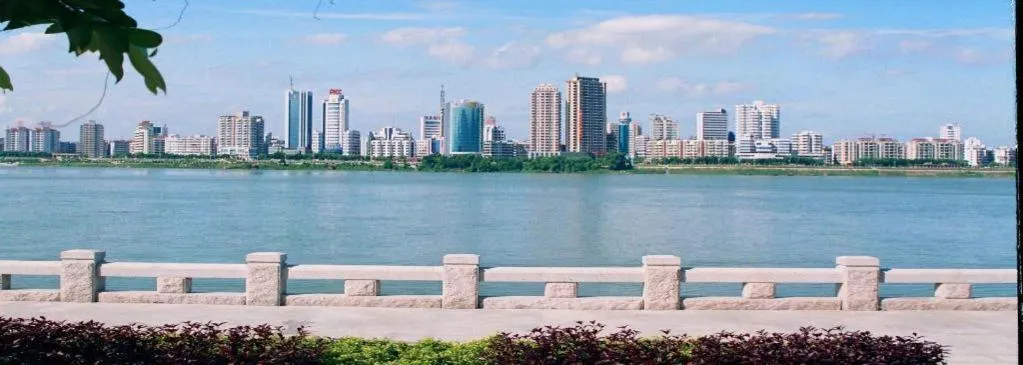 Lavande Hotels·Qingyuan Jinbiwan