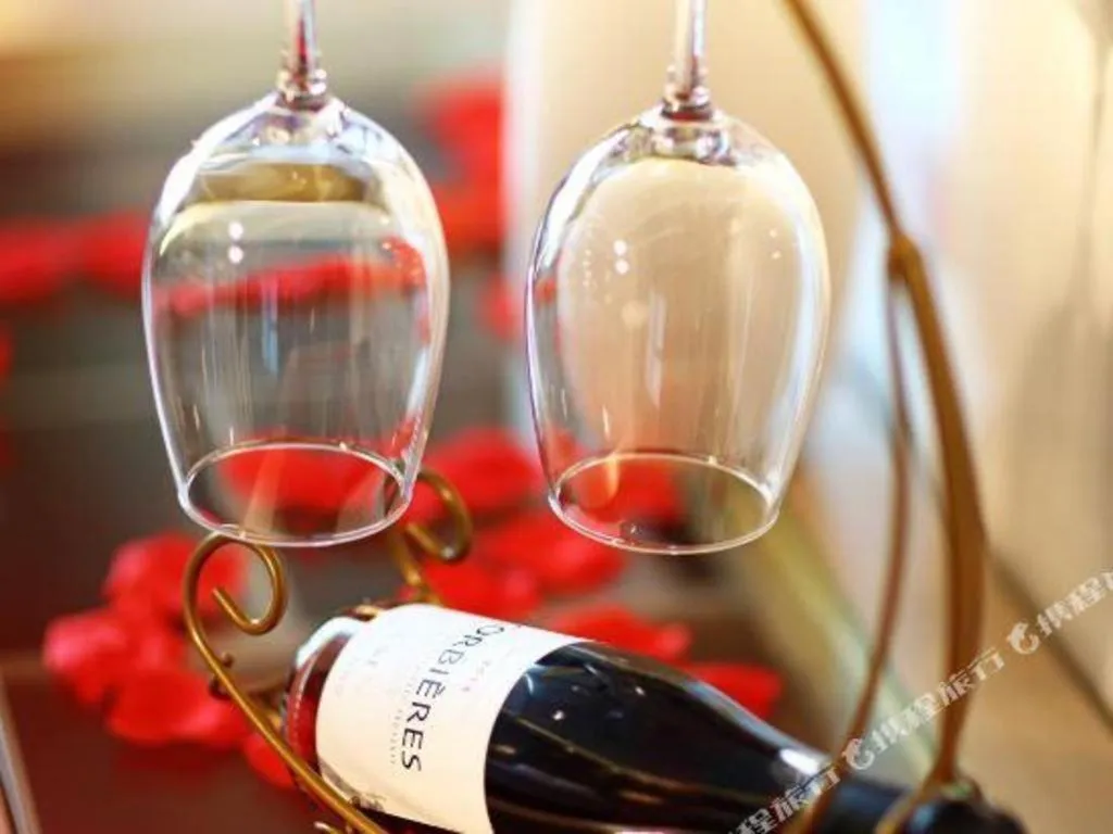 Lavande Hotels·Qingyuan Jinbiwan