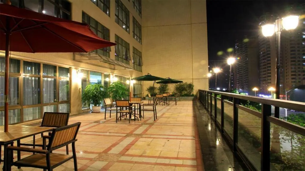 Lavande Hotels·Qingyuan Jinbiwan