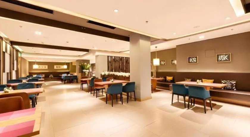 Yitel Collection Shenyang Imperial Palace Zhongjie Metro Station