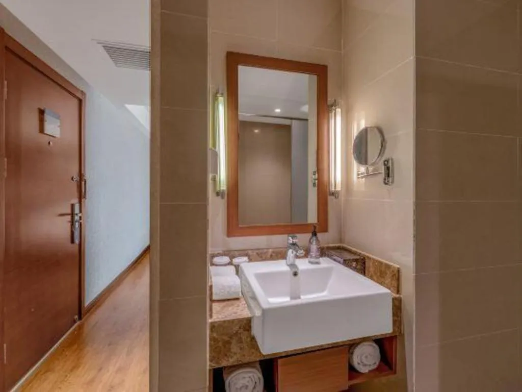 Yitel Collection Shenyang Imperial Palace Zhongjie Metro Station