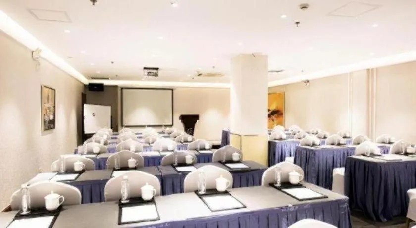 Yitel Collection Shenyang Imperial Palace Zhongjie Metro Station