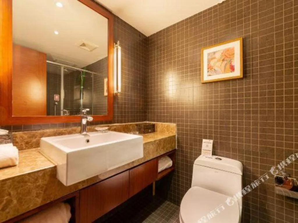 Yitel Collection Shenyang Imperial Palace Zhongjie Metro Station