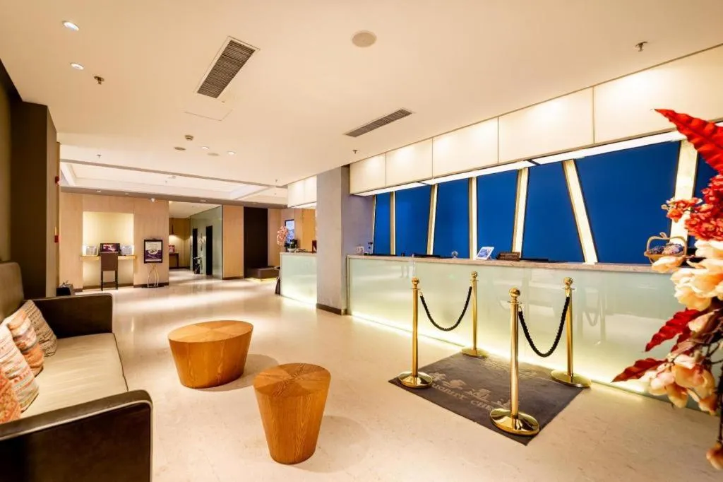 Yitel Collection Shenyang Imperial Palace Zhongjie Metro Station