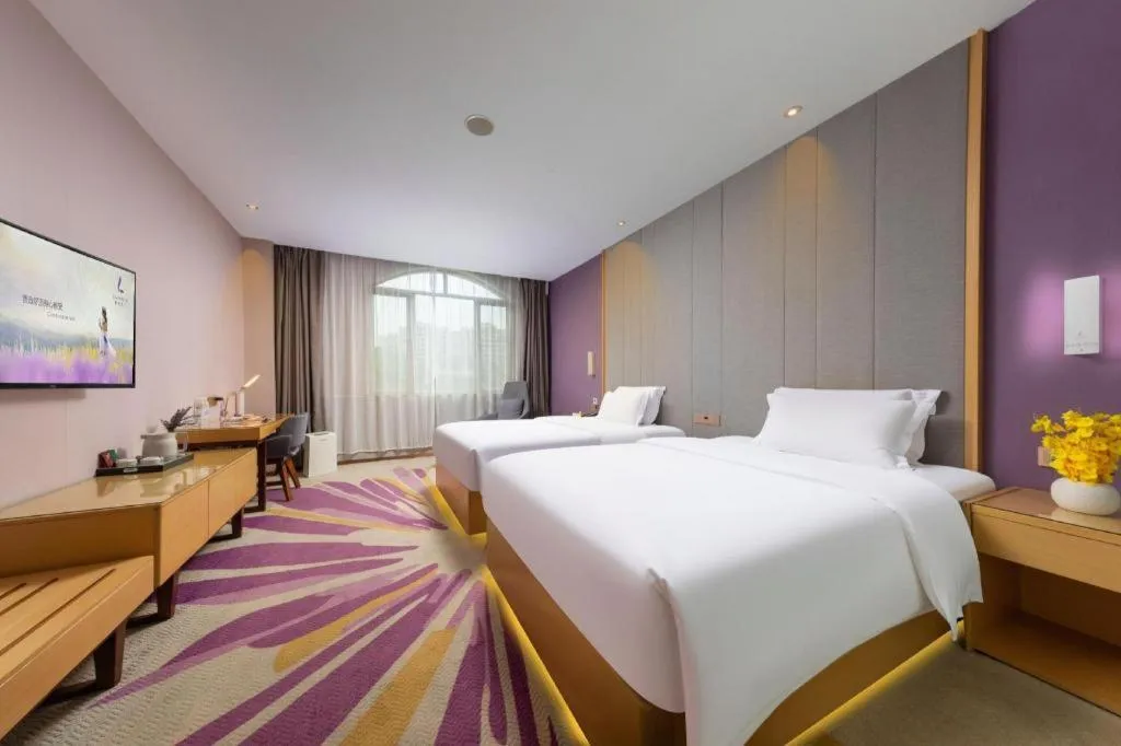 Bed in Lavande Hotel Zhongshan Dayong Rosewood Cultural Expo City