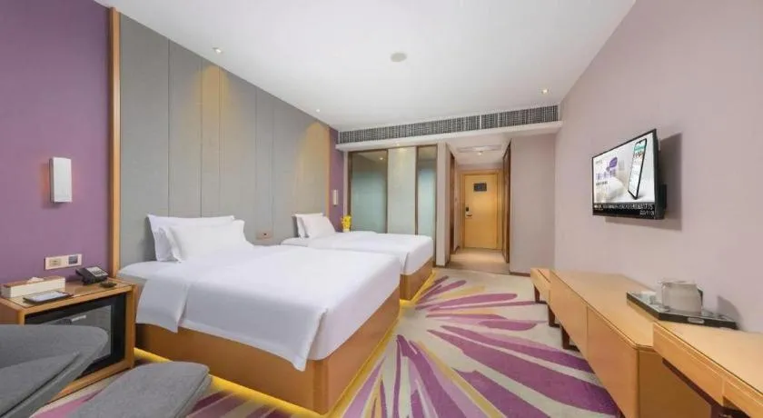 Bed in Lavande Hotel Zhongshan Dayong Rosewood Cultural Expo City