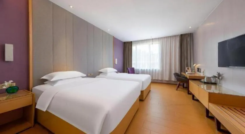 Bed in Lavande Hotel Zhongshan Dayong Rosewood Cultural Expo City