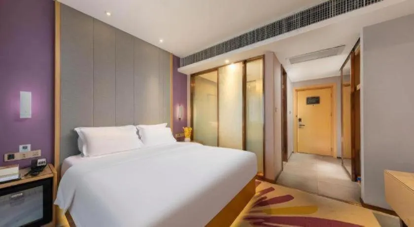Bed in Lavande Hotel Zhongshan Dayong Rosewood Cultural Expo City