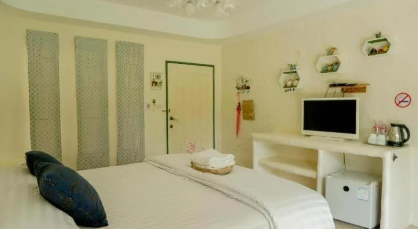 Bed in Dandelion Resort