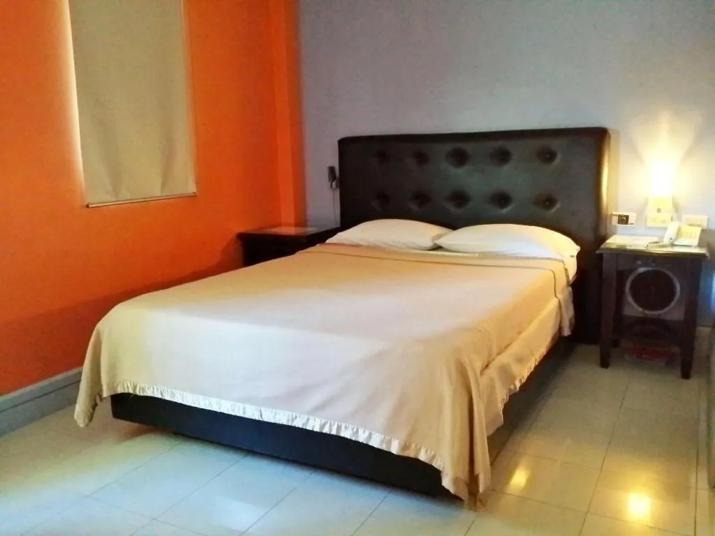 Bed in Jardin de Rosal Hotel