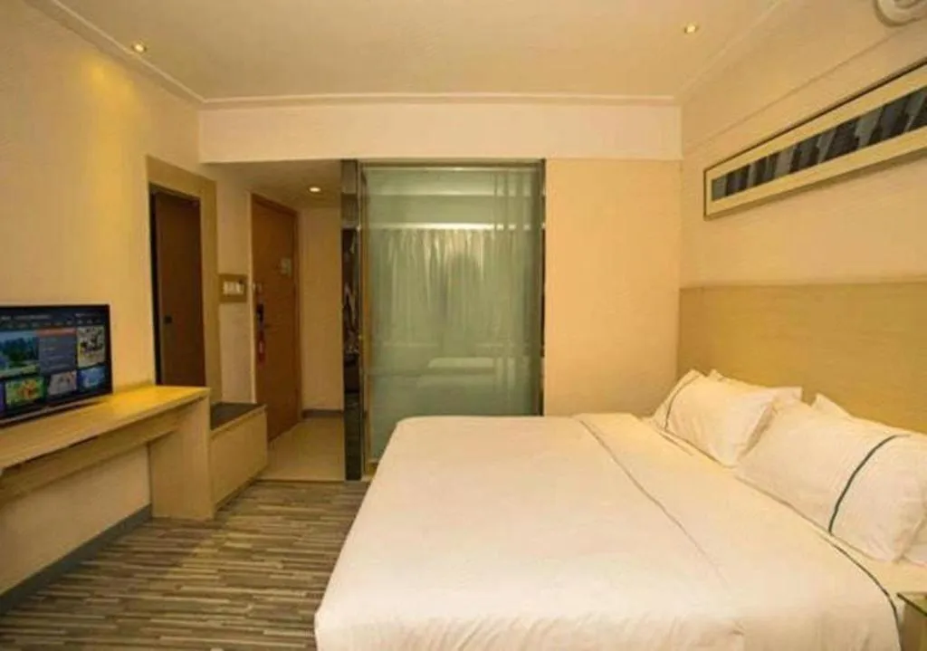 Bed in City Comfort Inn Wuhan Jiangxia
