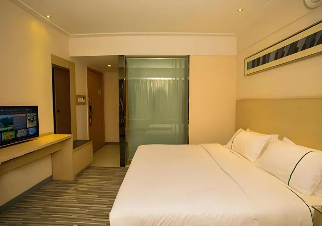 Bed in City Comfort Inn Wuhan Jiangxia