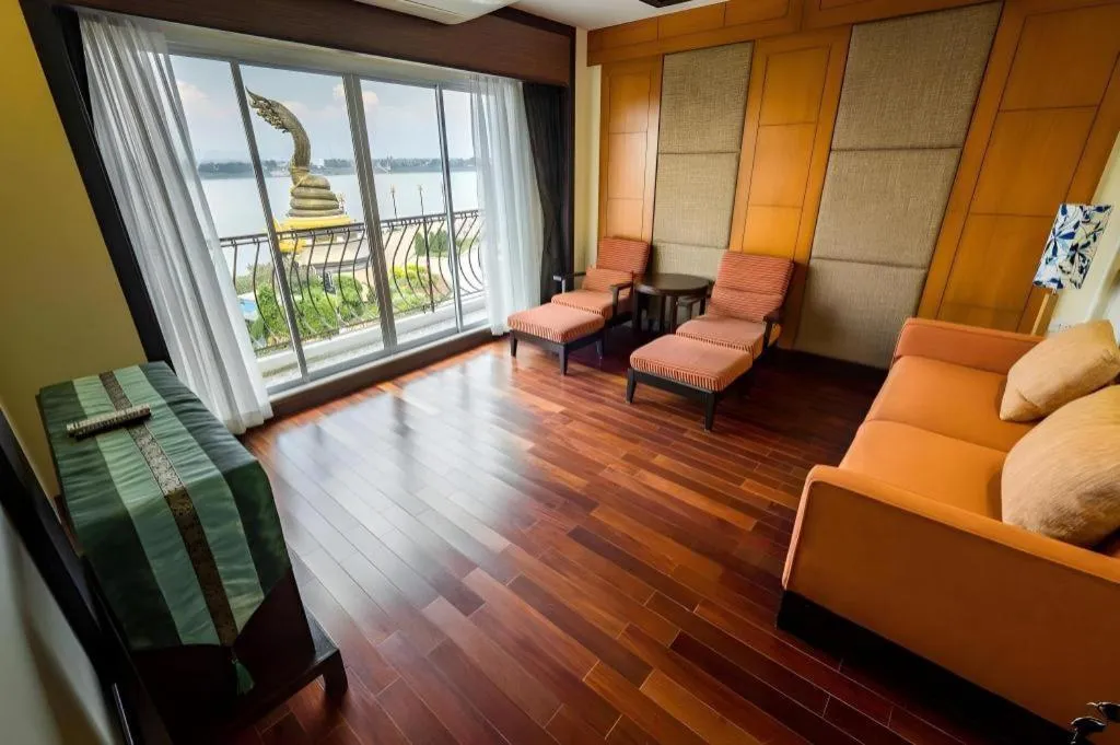 LANDMARK NAKHONPHANOM HOTEL