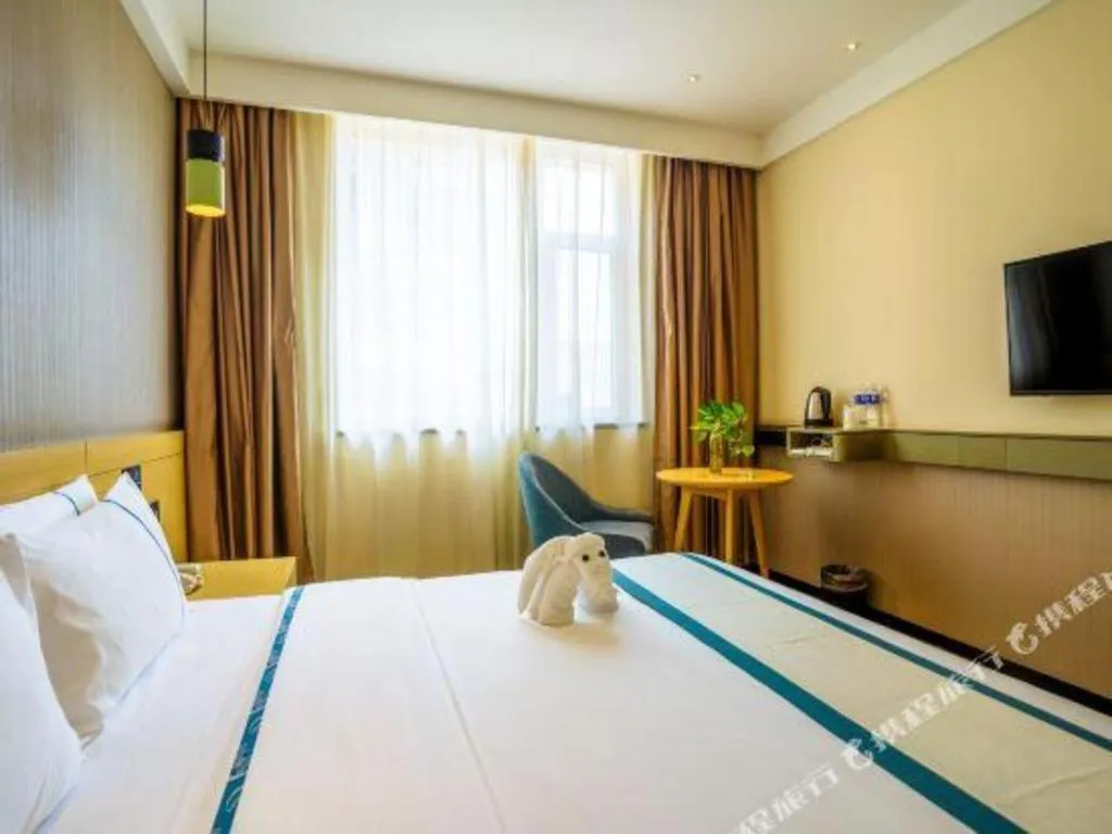 Bed in City Comfort Inn Chongqing Jiangbei Airport T3 Terminal