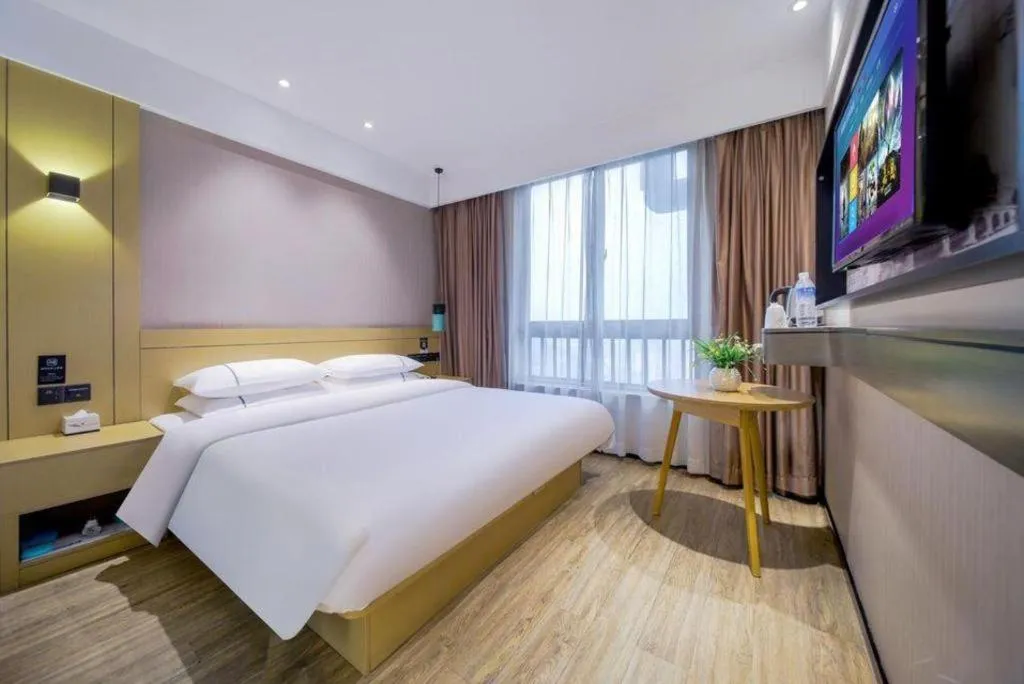 Bed in City Comfort Inn Chongqing Jiangbei Airport T3 Terminal