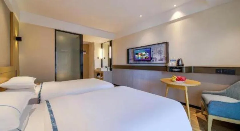 Bed in City Comfort Inn Chongqing Jiangbei Airport T3 Terminal