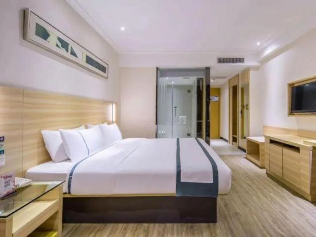 Bed in City Comfort Inn Chongqing Jiangbei Airport T3 Terminal