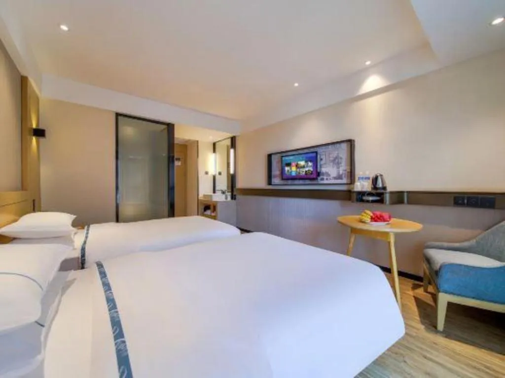 Bed in City Comfort Inn Chongqing Jiangbei Airport T3 Terminal