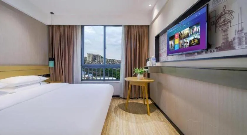 Bed in City Comfort Inn Chongqing Jiangbei Airport T3 Terminal