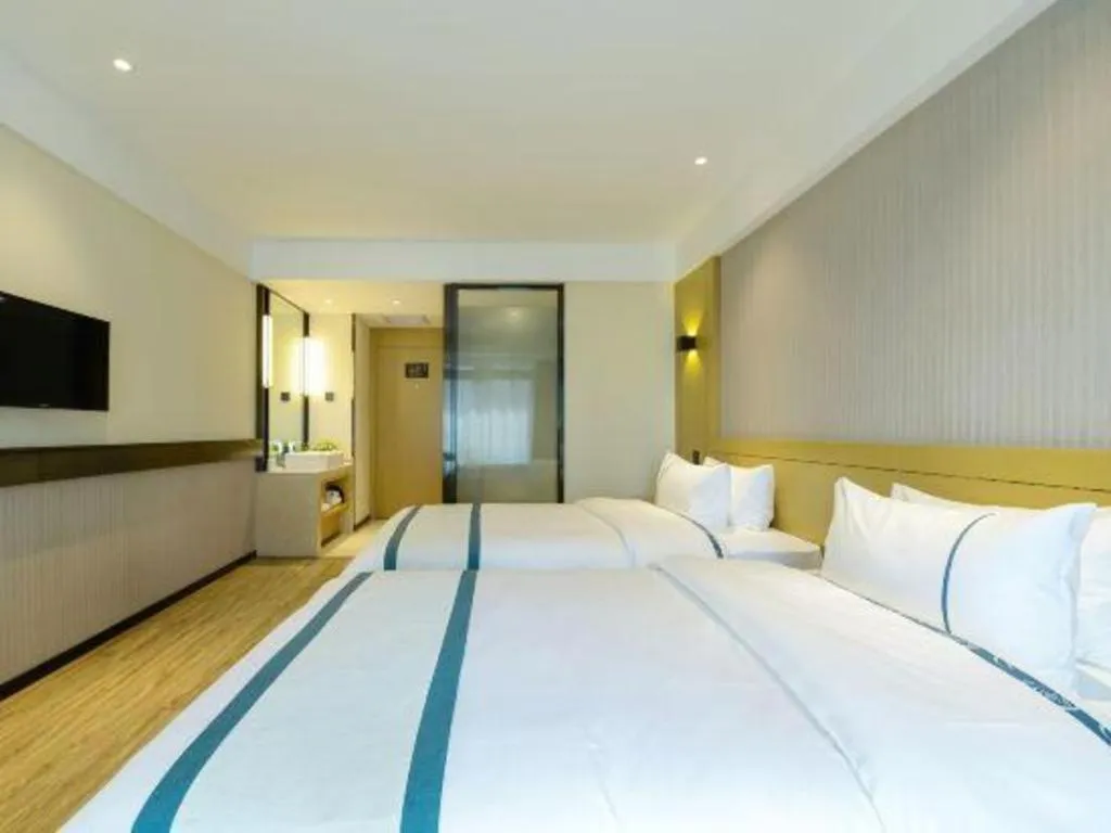 Bed in City Comfort Inn Chongqing Jiangbei Airport T3 Terminal