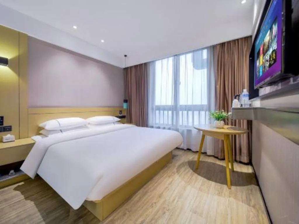 Bed in City Comfort Inn Chongqing Jiangbei Airport T3 Terminal