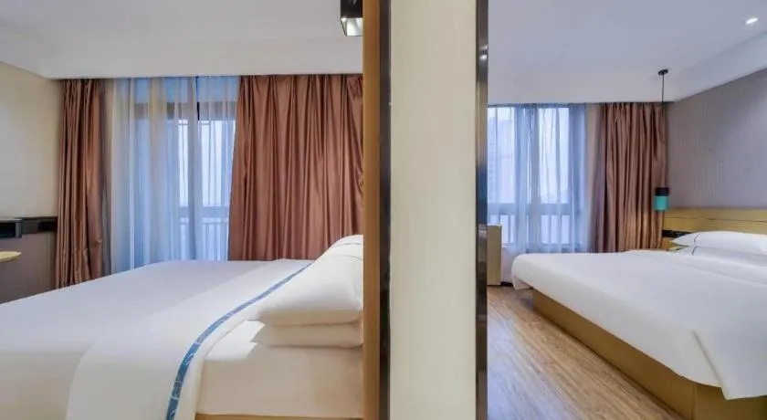 Bed in City Comfort Inn Chongqing Jiangbei Airport T3 Terminal