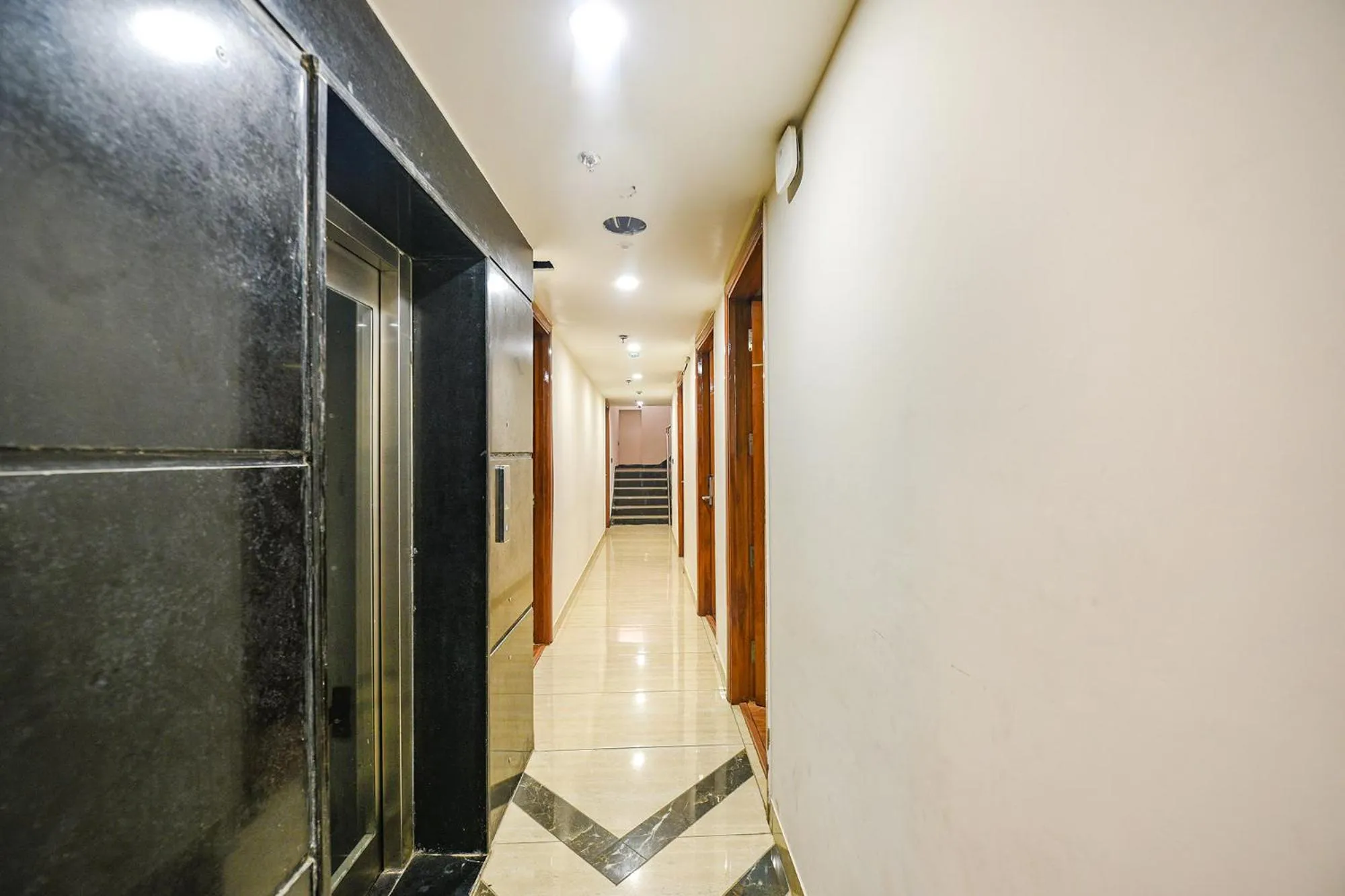 Lobby or reception in FabHotel Prime Blest Park Near Yashobhoomi Convention Centre