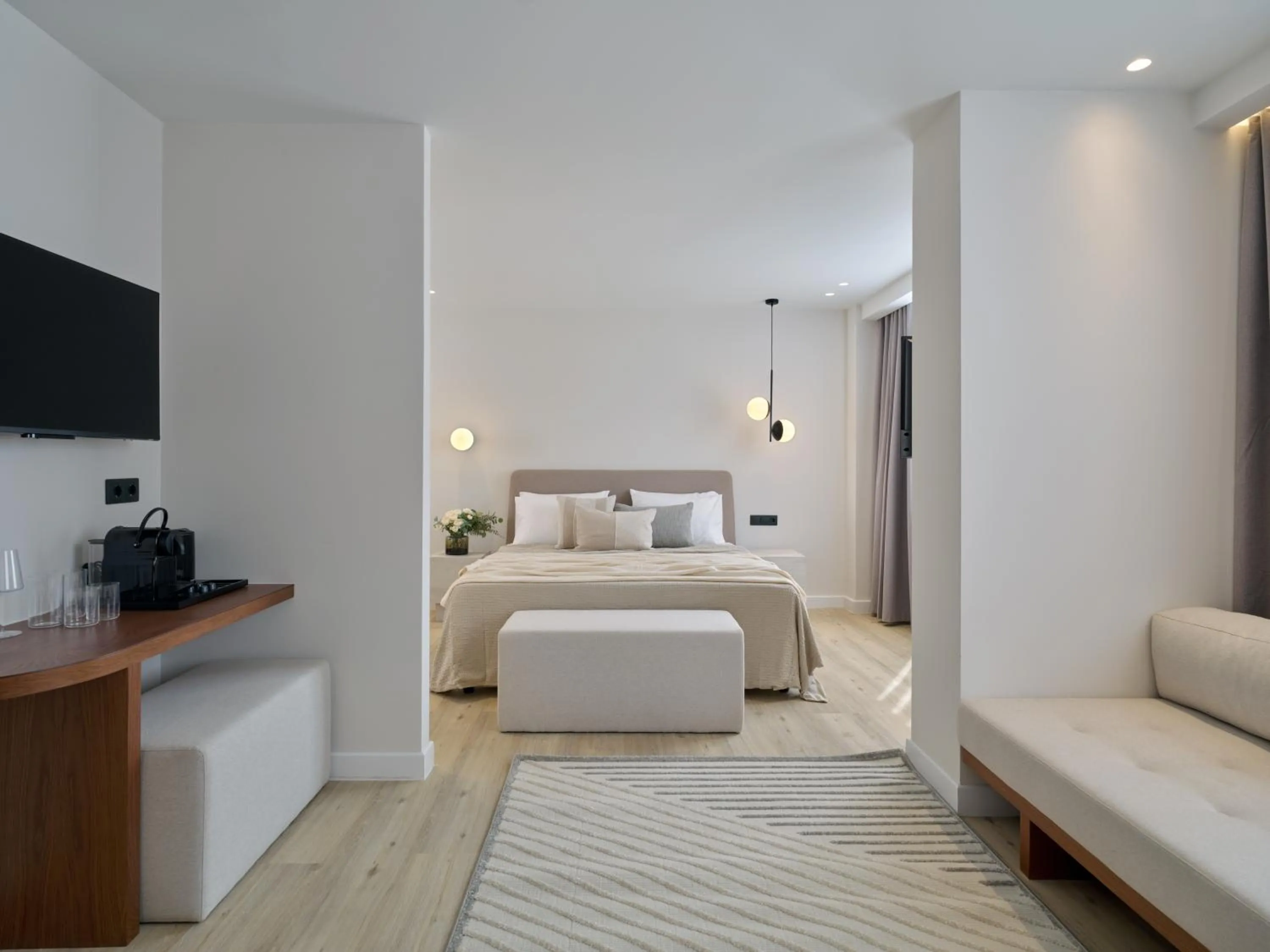 Photo of the whole room, Bed in Haya Athens Loftie Suites