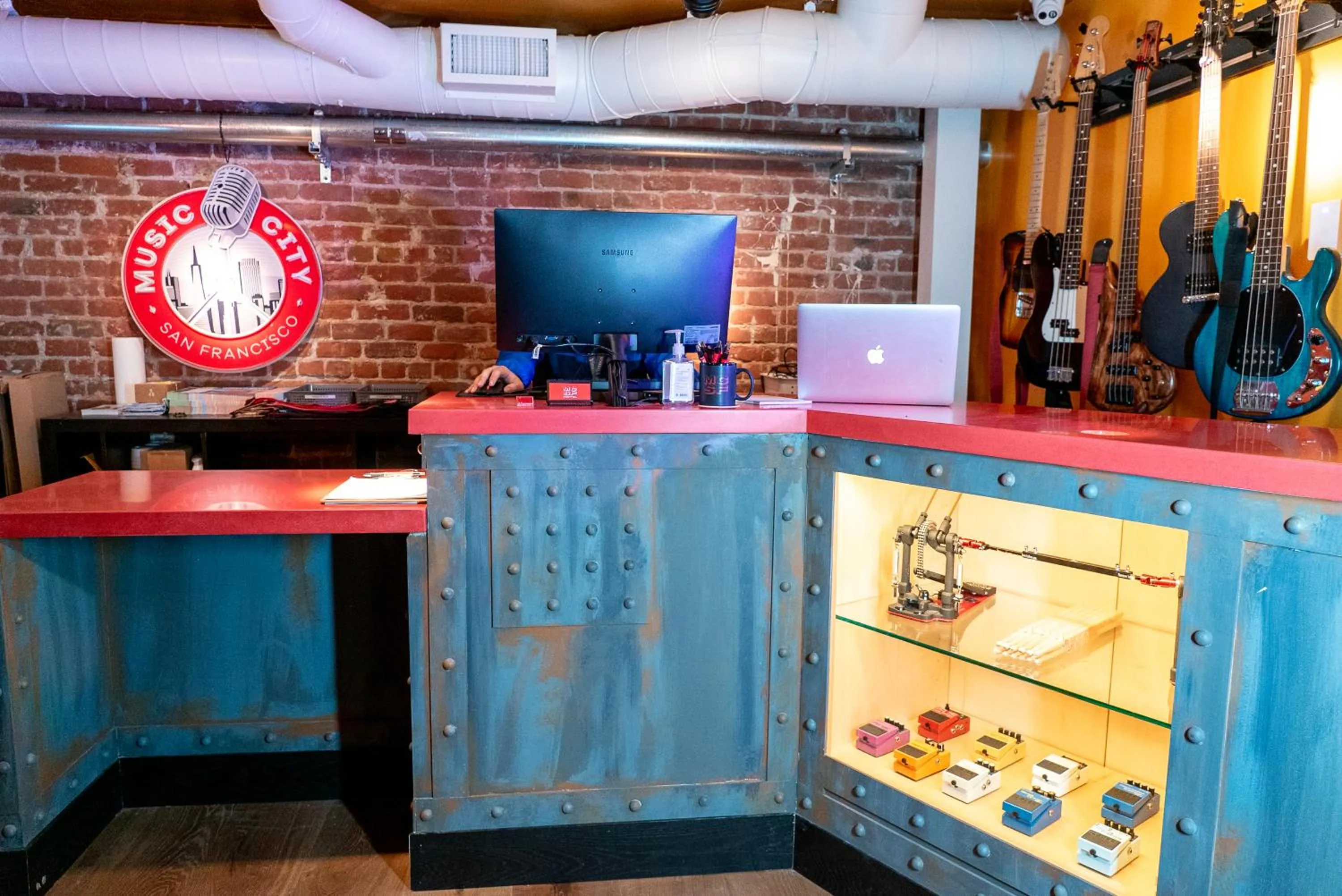 Lobby or reception in Music City Hotel - The San Francisco Music Experience